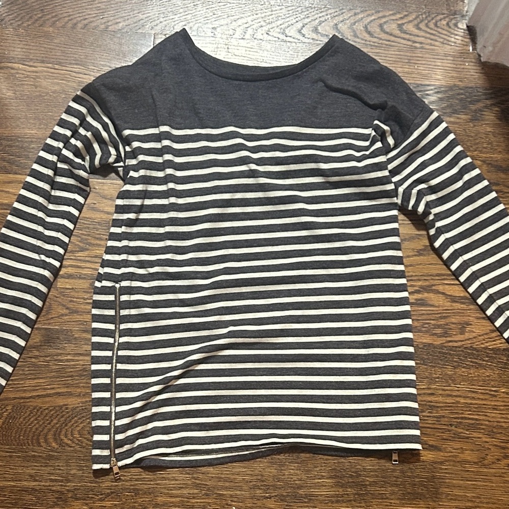 Ann Taylor Gray Long Sleeve Top Size XXSP